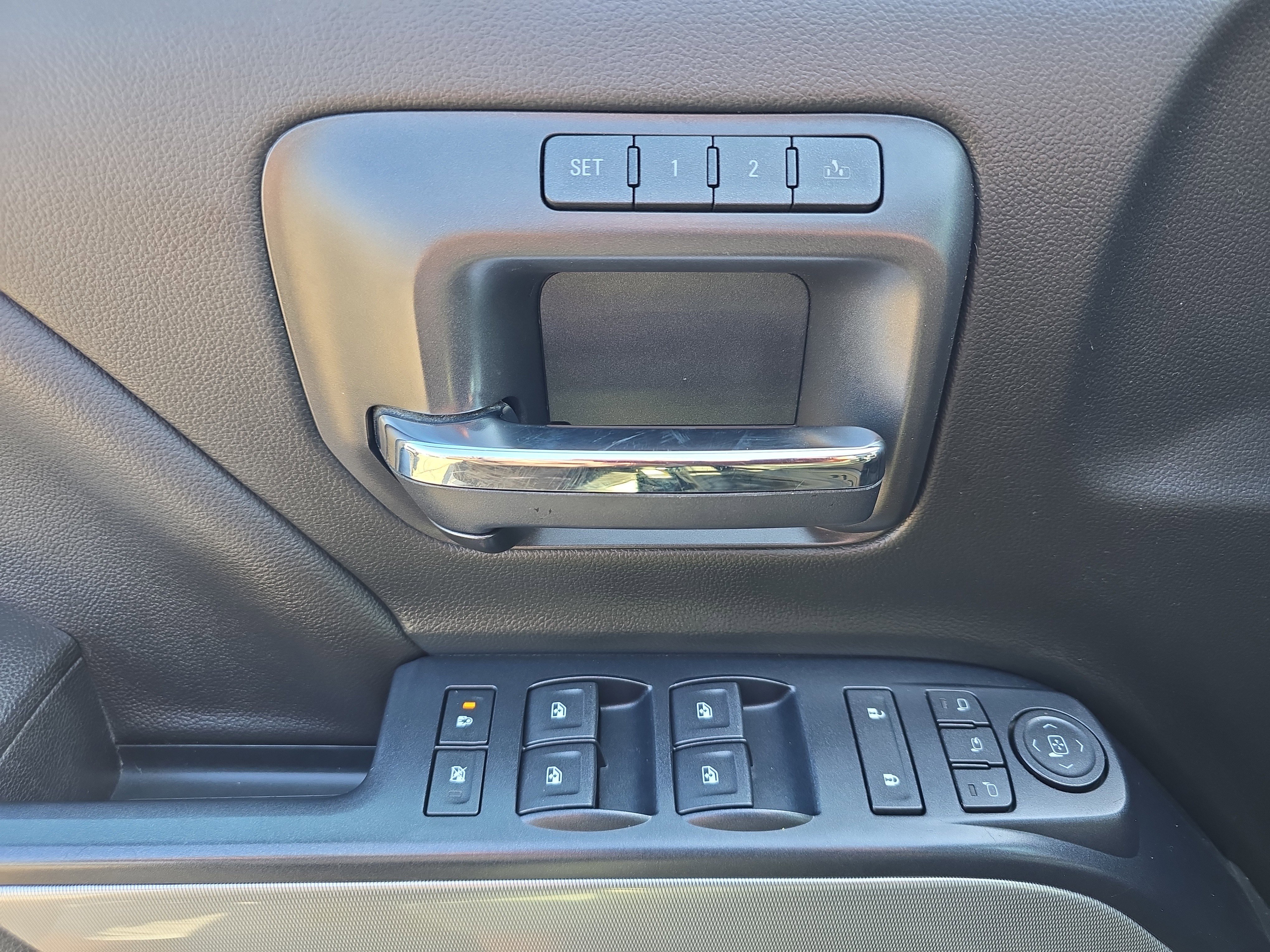 Used 2017 Chevrolet Silverado 1500 LTZ Z71 w/ LTZ Plus Package image 19