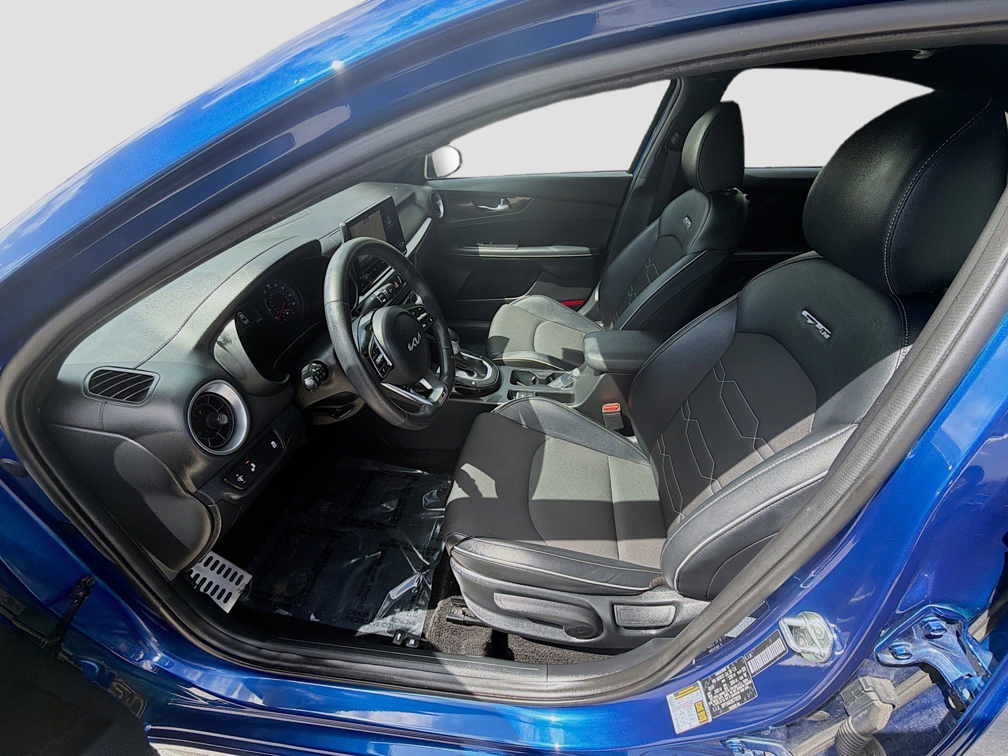 Used 2024 Kia Forte GT-Line image 19