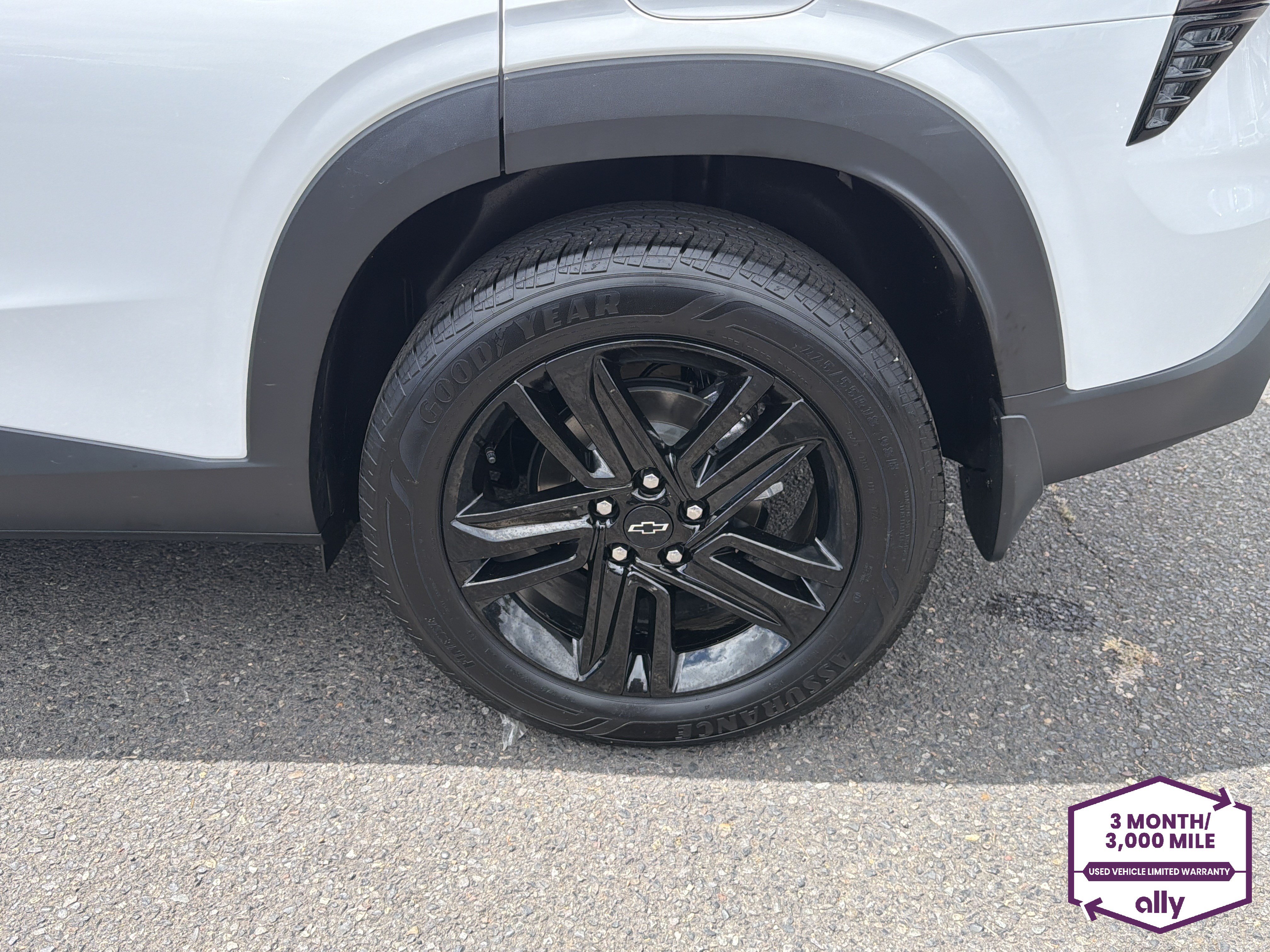 Used 2025 Chevrolet Trax ACTIV w/ Sunroof Package FWD image 26