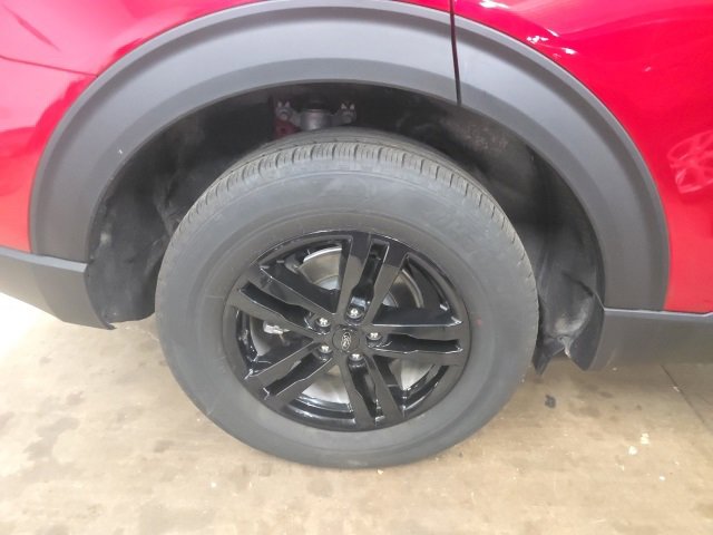 Used 2023 Ford Explorer XLT w/ Equipment Group 202A image 10