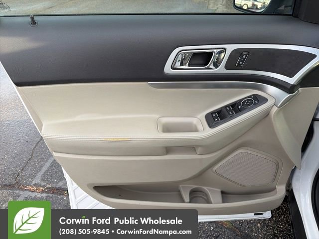 Used 2013 Ford Explorer XLT image 13