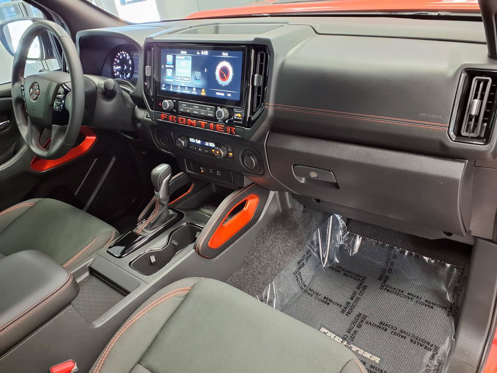 Used 2025 Nissan Frontier Pro-X RWD image 9