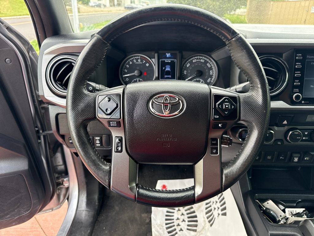 Used 2021 Toyota Tacoma TRD Off-Road w/ Technology Package AWD/4WD image 14