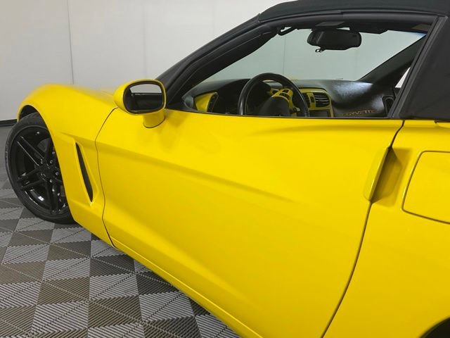 Used 2007 Chevrolet Corvette Convertible w/ Preferred Equipment Group RWD image 31