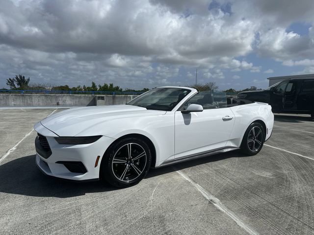 Used 2025 Ford Mustang Premium image 40