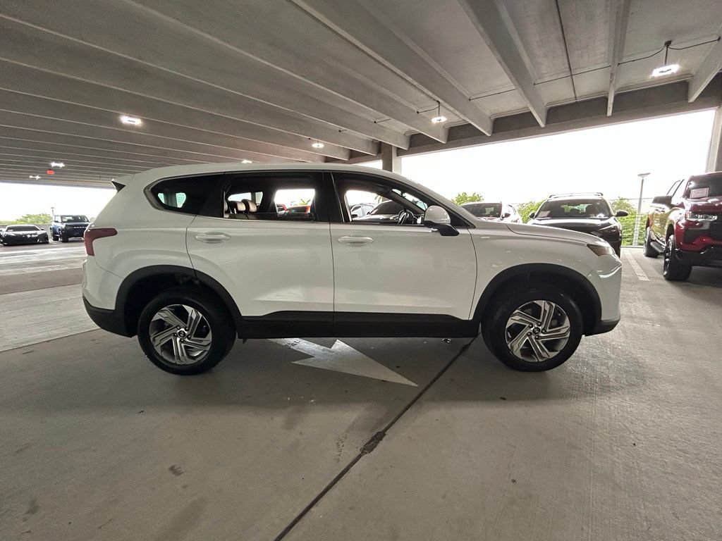 Used 2022 Hyundai Santa Fe SE AWD/4WD image 6
