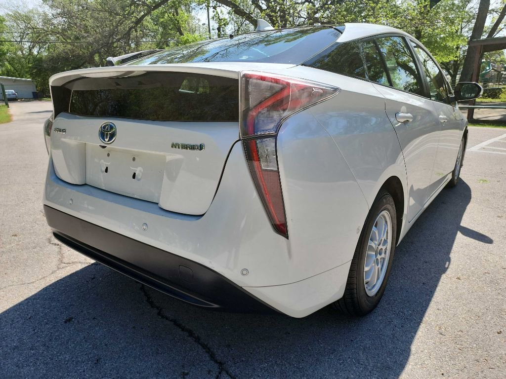 Used 2017 Toyota Prius Two w/ Prius Two Safety Plus Package FWD image 8