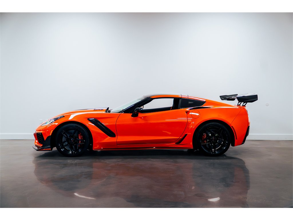 Used 2019 Chevrolet Corvette ZR1 RWD image 8