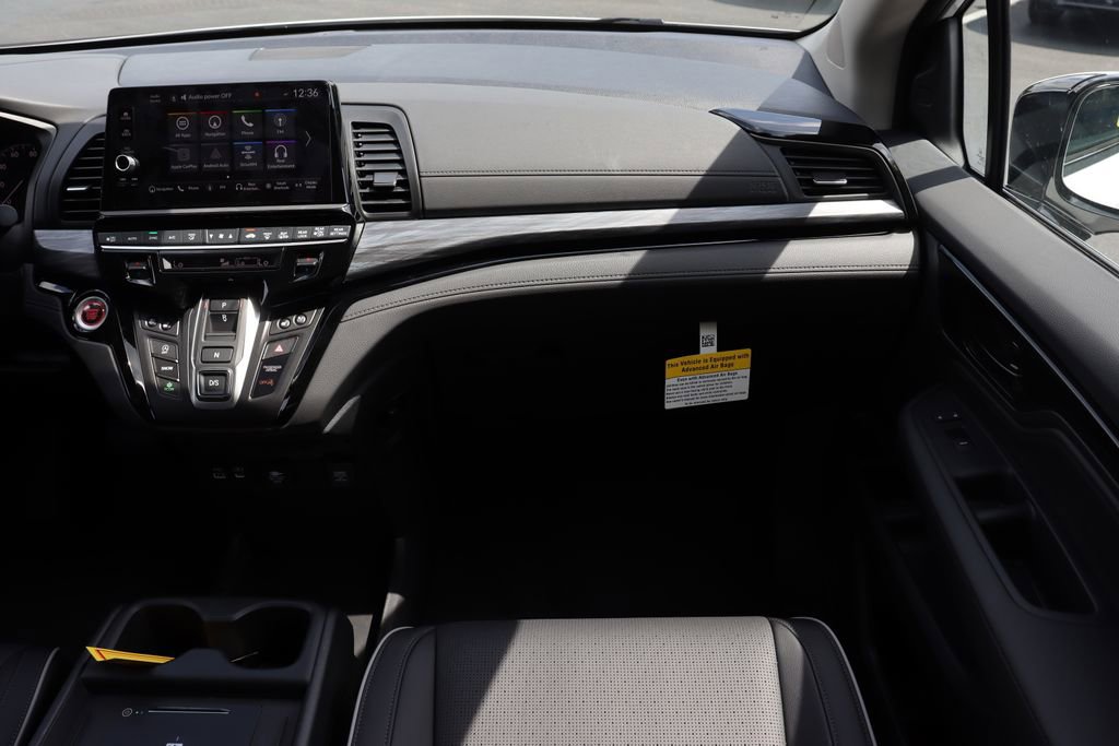 Certified 2026 Honda Odyssey Elite image 18