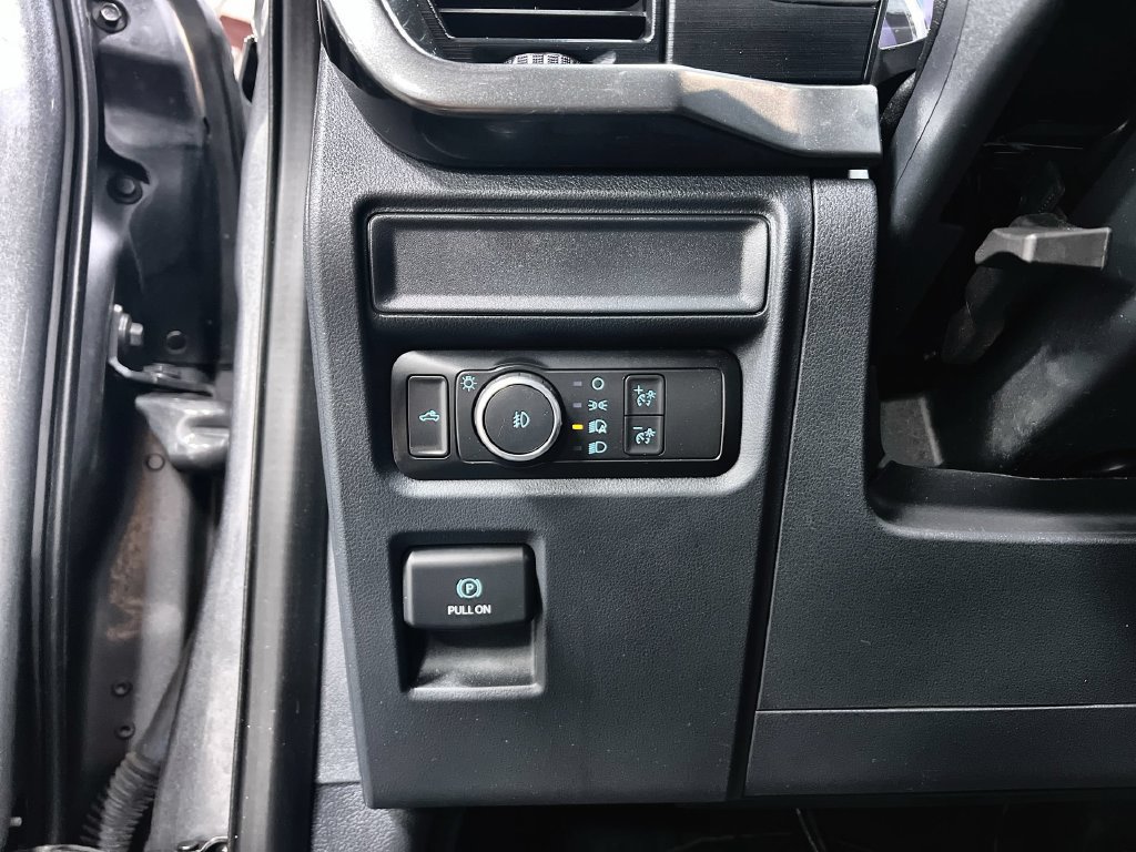 Used 2021 Ford F150 XLT w/ Equipment Group 301A Mid RWD image 15