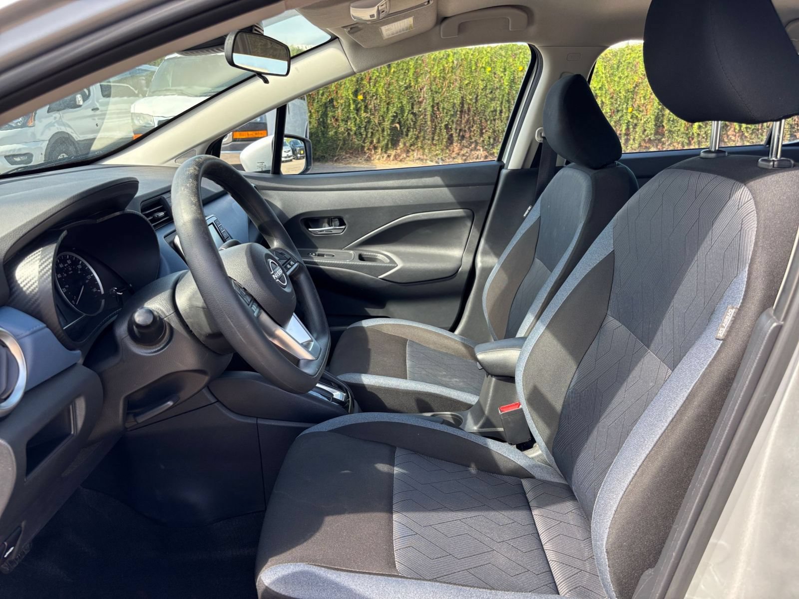 Used 2025 Nissan Versa SV FWD image 24