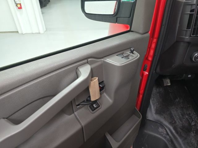 New 2026 Chevrolet Express 3500 w/ Driver Convenience Package image 17