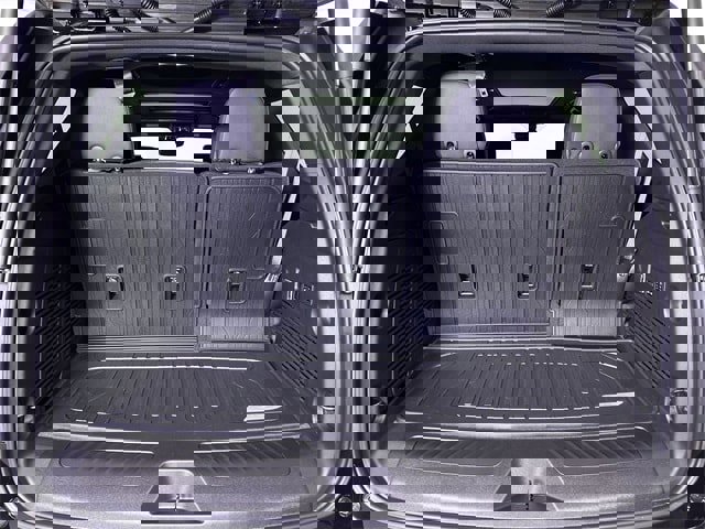 Used 2026 GMC Yukon Elevation w/ Elevation Premium Package image 27