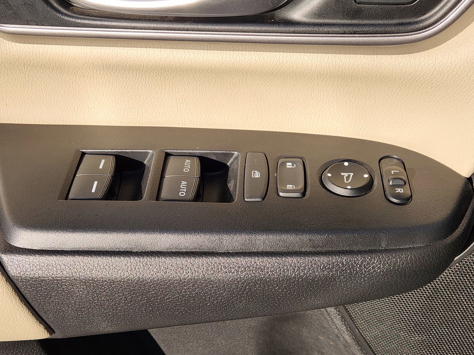 Used 2021 Honda CR-V EX-L image 28