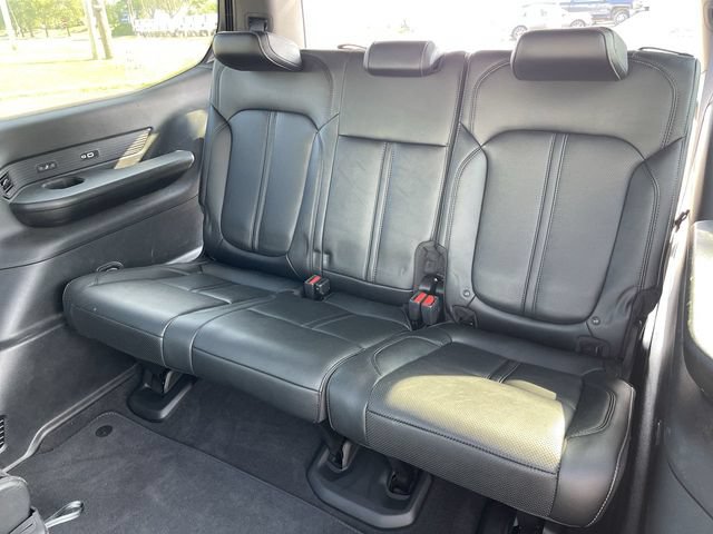 Used 2023 Jeep Wagoneer Series III w/ Preferred Equipment Group AWD/4WD image 23