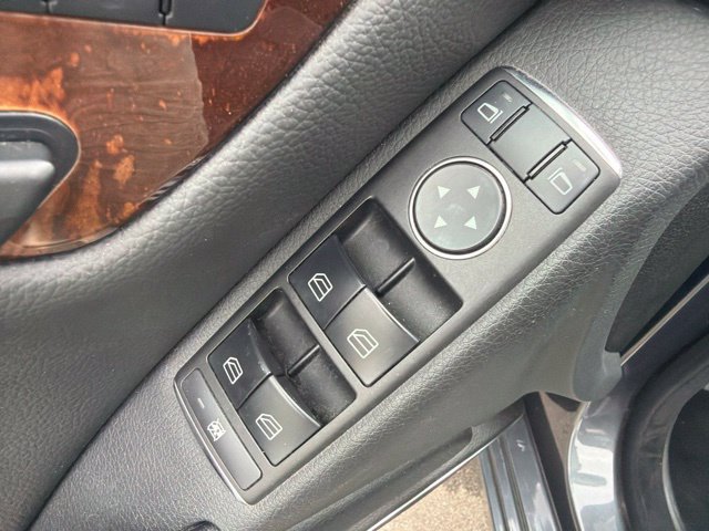 Used 2013 Mercedes-Benz C 300 4MATIC Sedan image 23