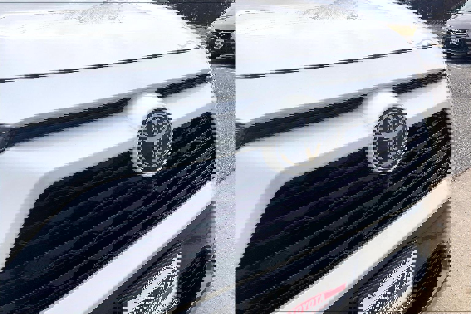 Used 2025 Toyota RAV4 XSE image 35