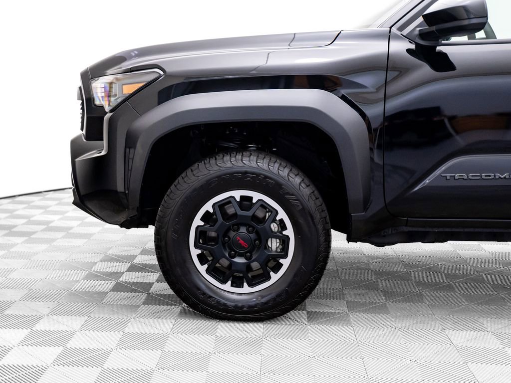 Used 2024 Toyota Tacoma TRD Off-Road image 34