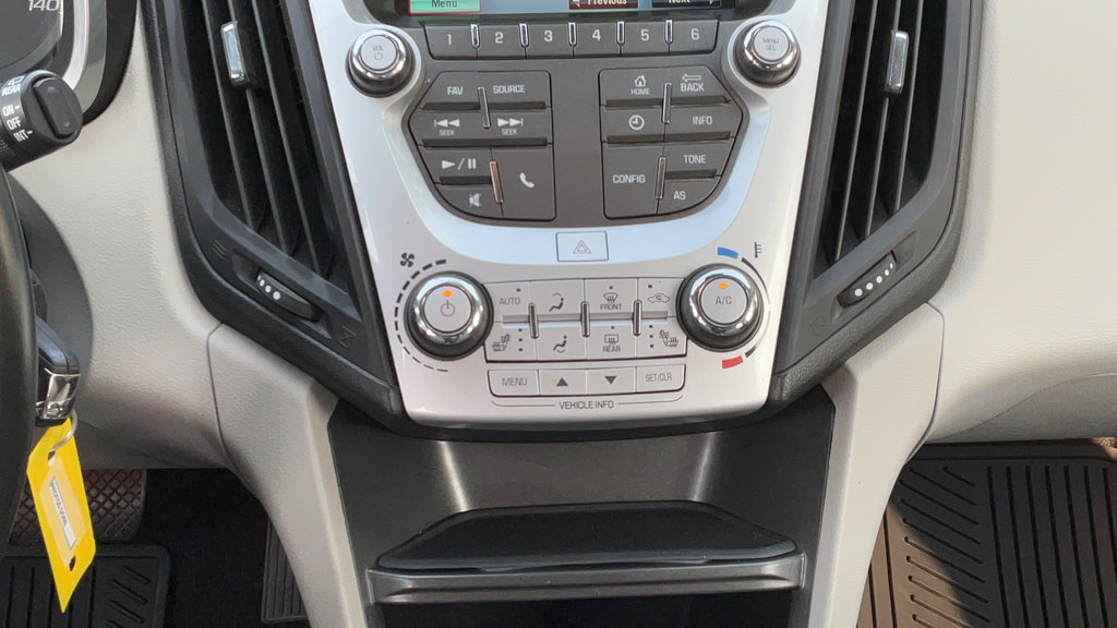 Used 2016 Chevrolet Equinox LTZ w/ Enhanced Convenience Package AWD/4WD image 21