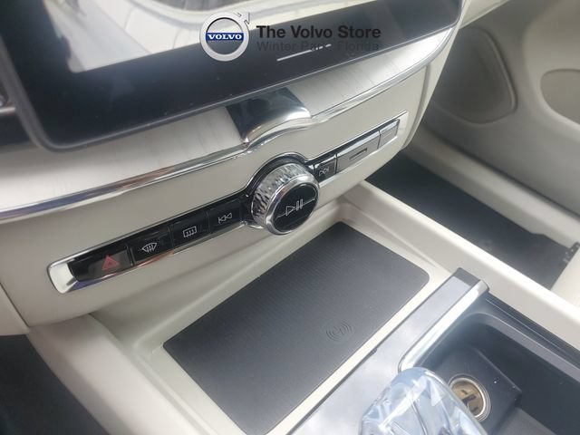 New 2026 Volvo XC60 B5 Ultra w/ Protection Package Premier AWD/4WD image 24