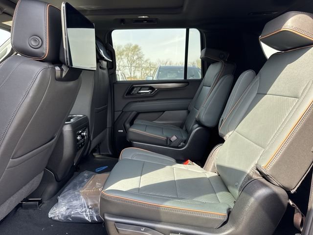 New 2026 GMC Yukon XL AT4 w/ AT4 Premium Plus Package image 9