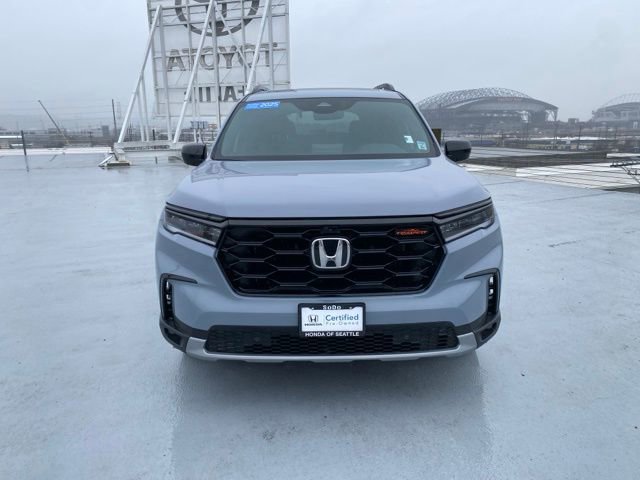 Certified 2025 Honda Pilot TrailSport image 7