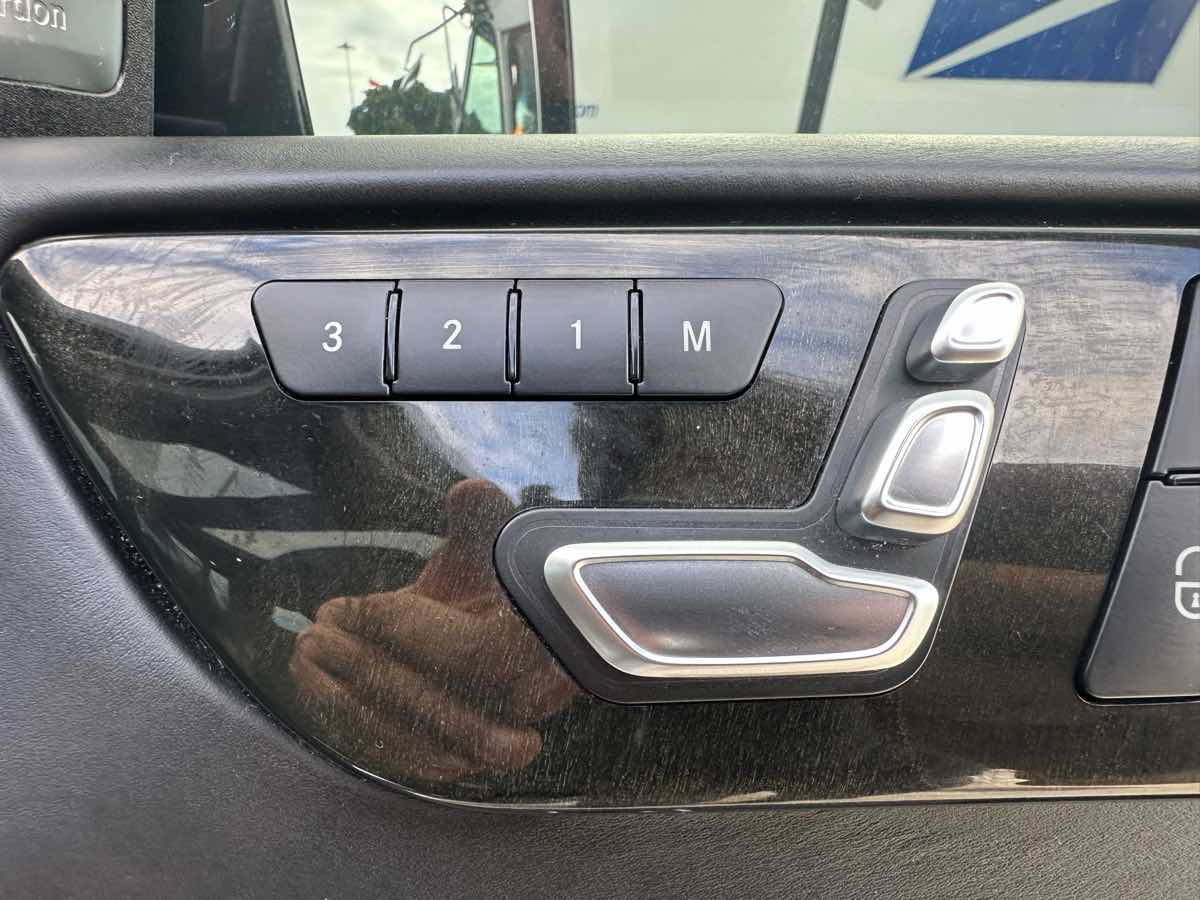 Used 2019 Mercedes-Benz GLS 63 AMG 4MATIC w/ AMG Night Styling Package image 34