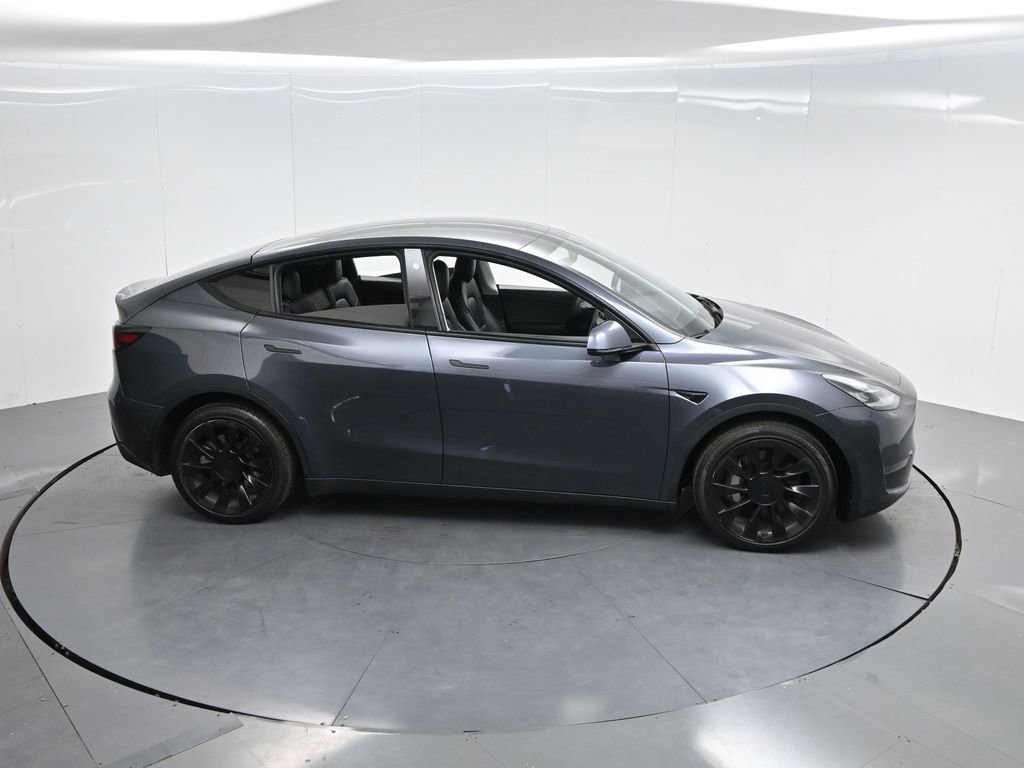 Used 2021 Tesla Model Y Long Range AWD/4WD image 41