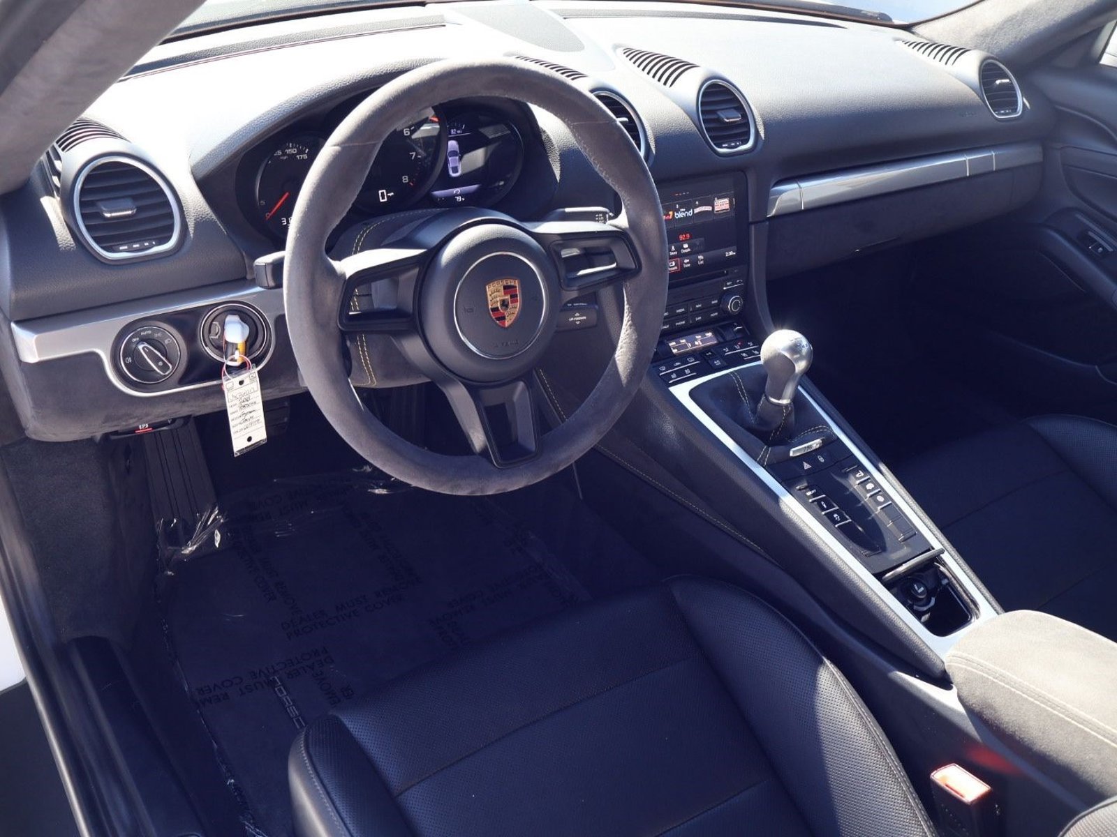 Certified 2018 Porsche 718 Cayman RWD image 4