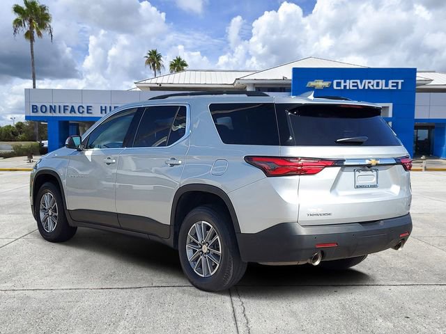 Used 2022 Chevrolet Traverse LT image 3