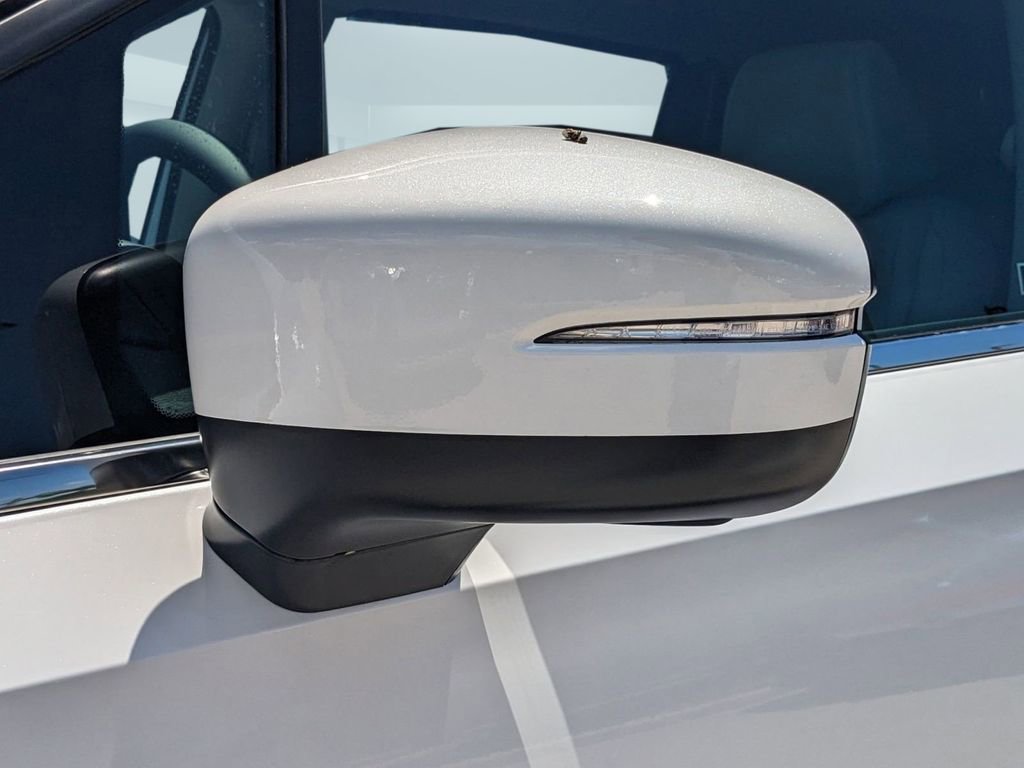 Used 2023 Ford Escape Platinum w/ Premium Technology Package image 12