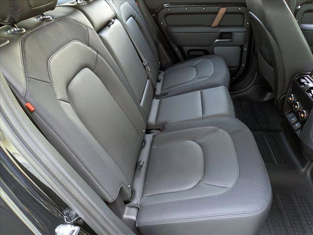 Certified 2023 Land Rover Defender 110 X-Dynamic SE image 21