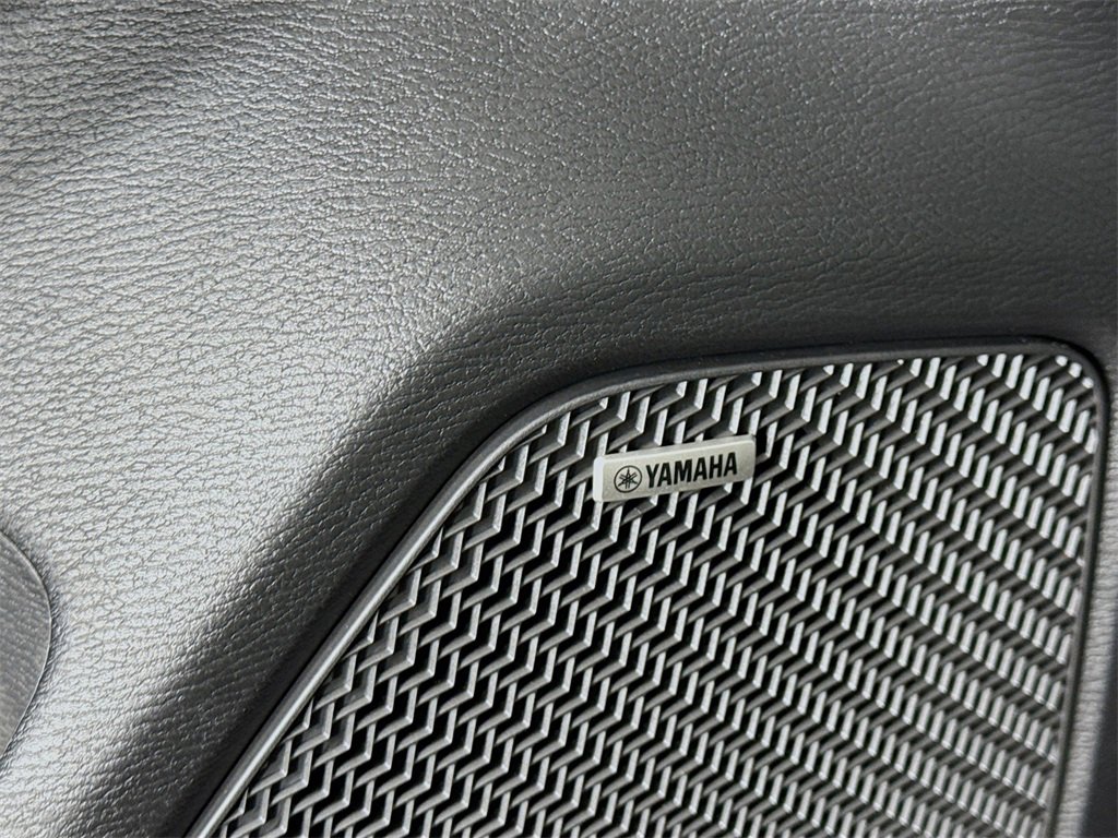 New 2025 Mitsubishi Outlander SEL image 19