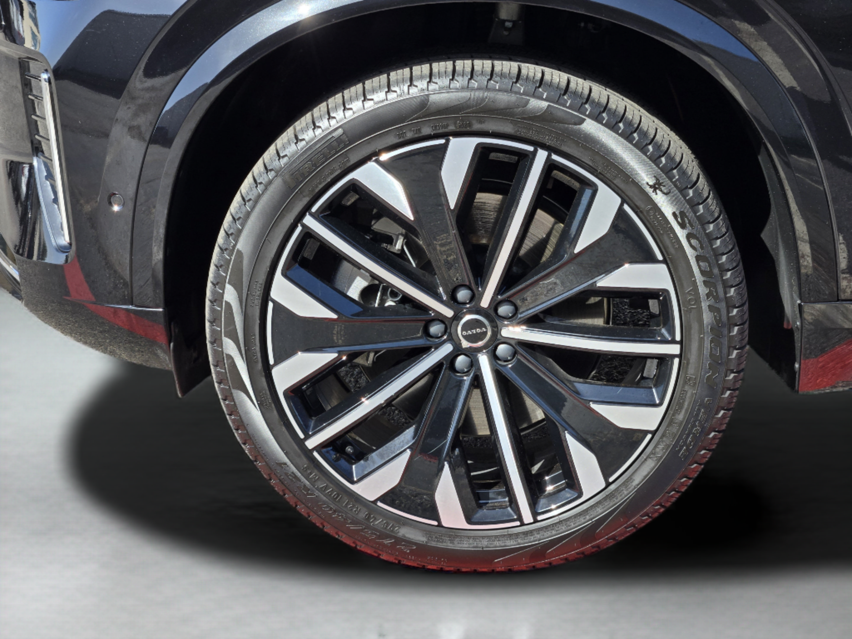 New 2026 Volvo XC90 T8 Ultra w/ Lounge Package AWD/4WD image 30