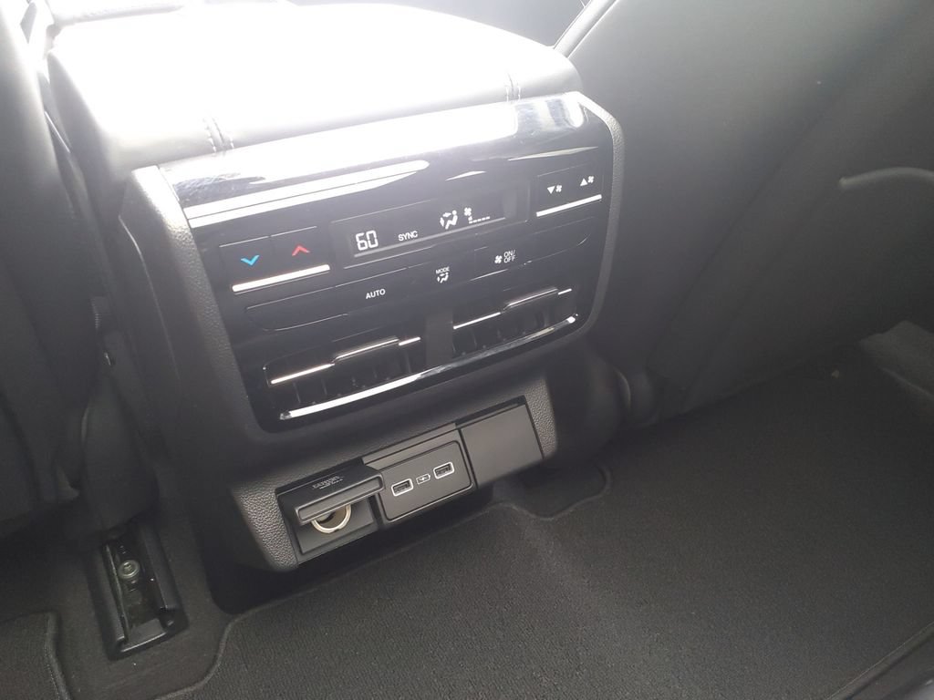 Used 2023 Acura MDX w/ Technology Package FWD image 20