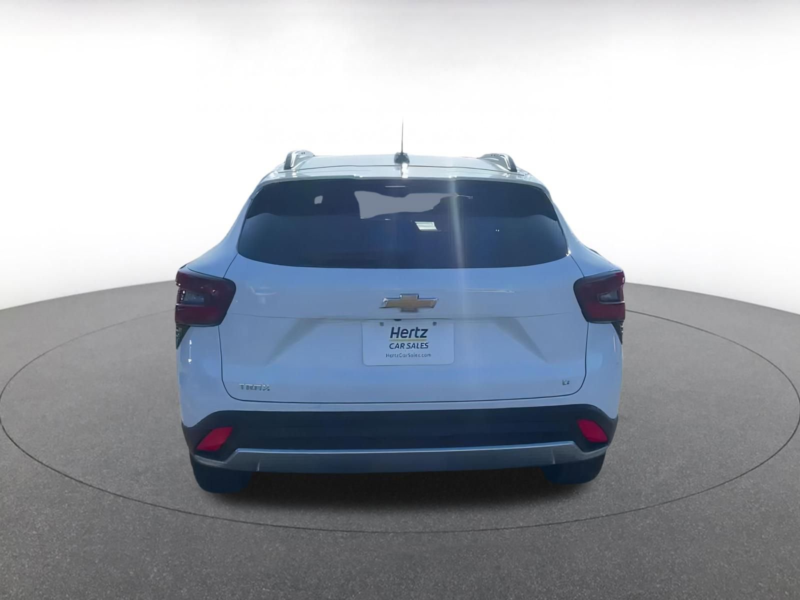 Used 2025 Chevrolet Trax LT image 12