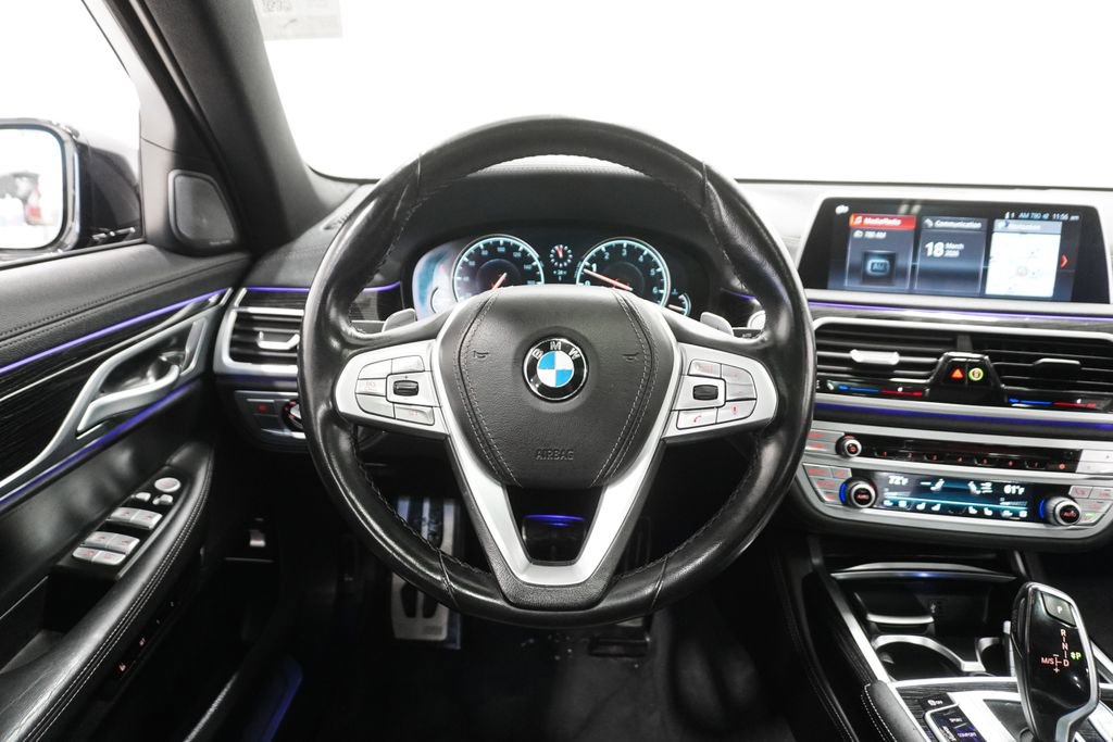 Used 2019 BMW 750i xDrive w/ M Sport Package image 16
