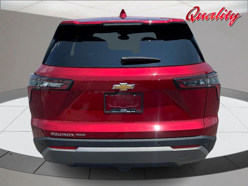 Used 2026 Chevrolet Equinox LT w/ Convenience Package II AWD/4WD image 4