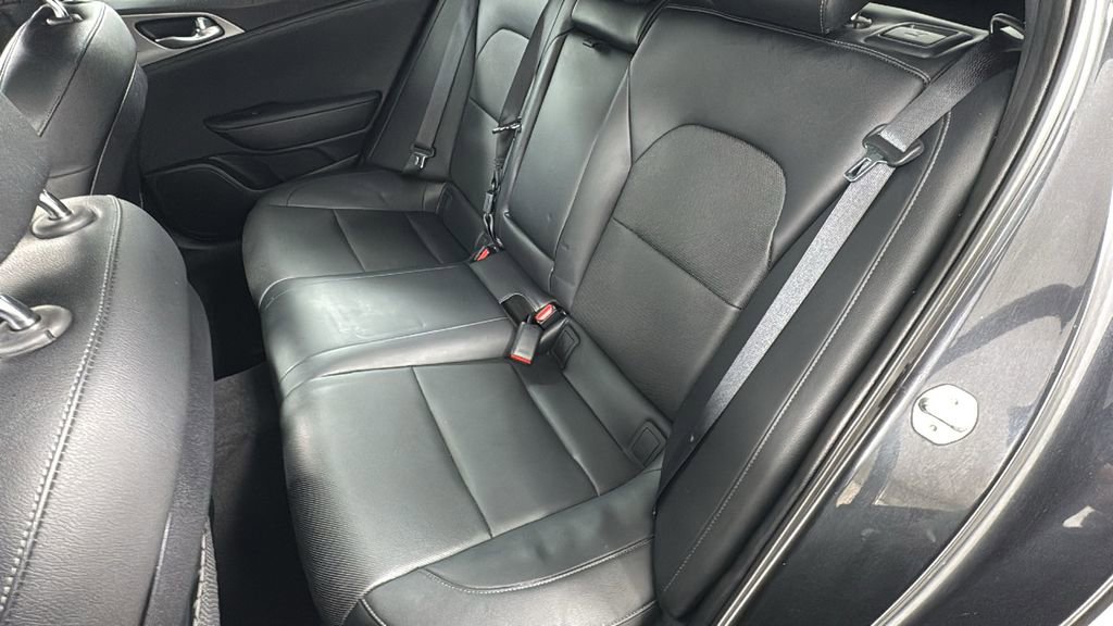 Used 2018 Kia Stinger GT image 12