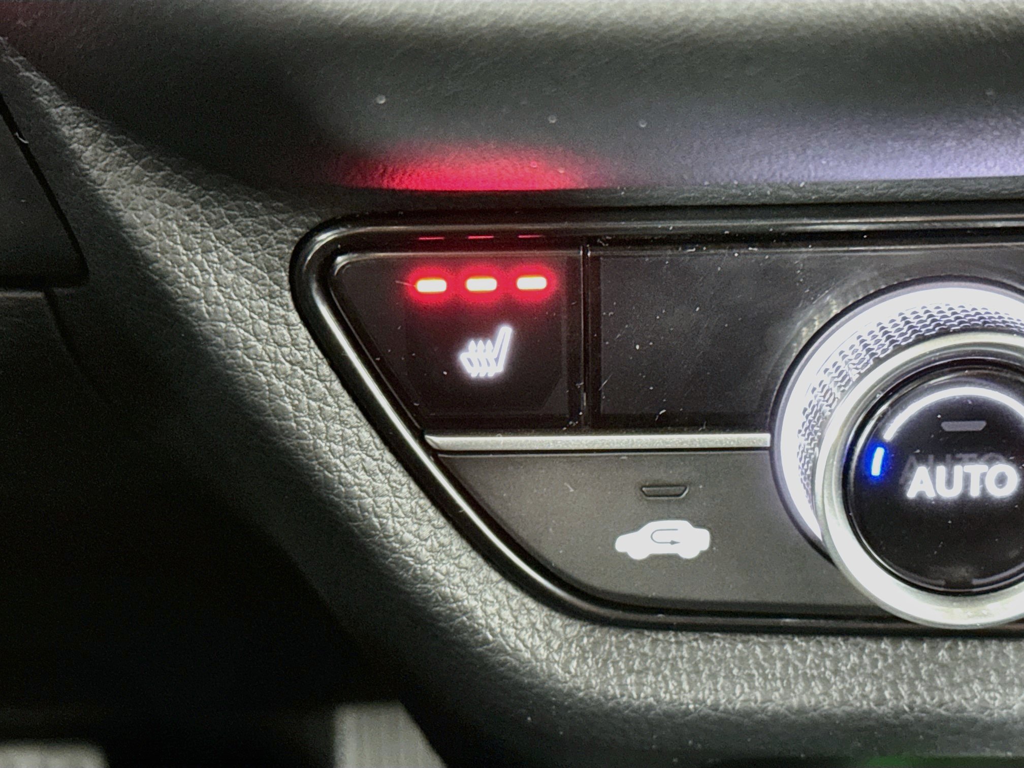 Certified 2024 Honda HR-V EX-L image 19