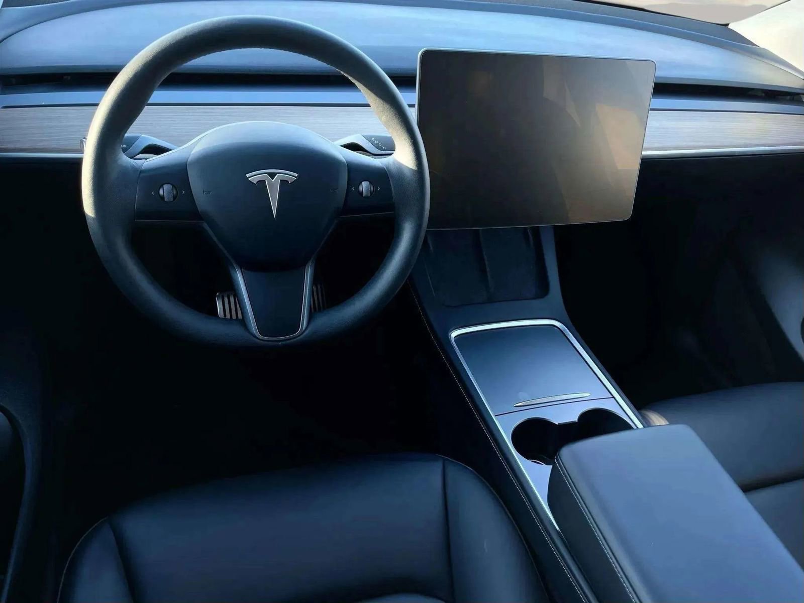 Used 2022 Tesla Model Y Long Range image 8