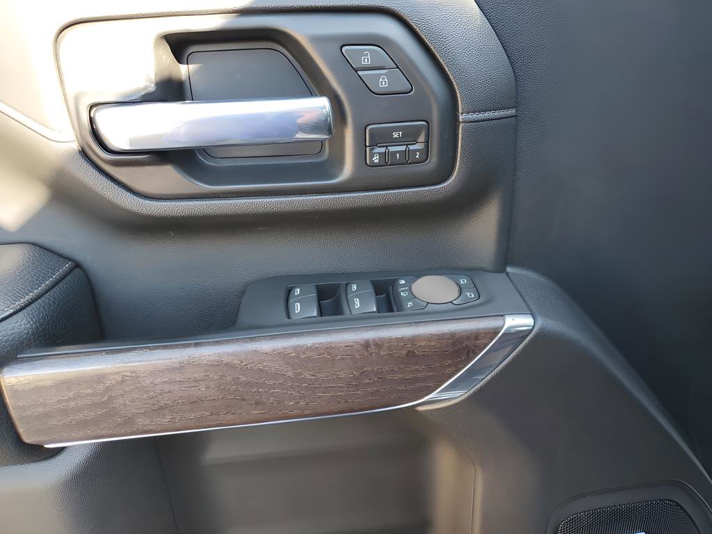 Used 2023 GMC Sierra 3500 Denali image 27