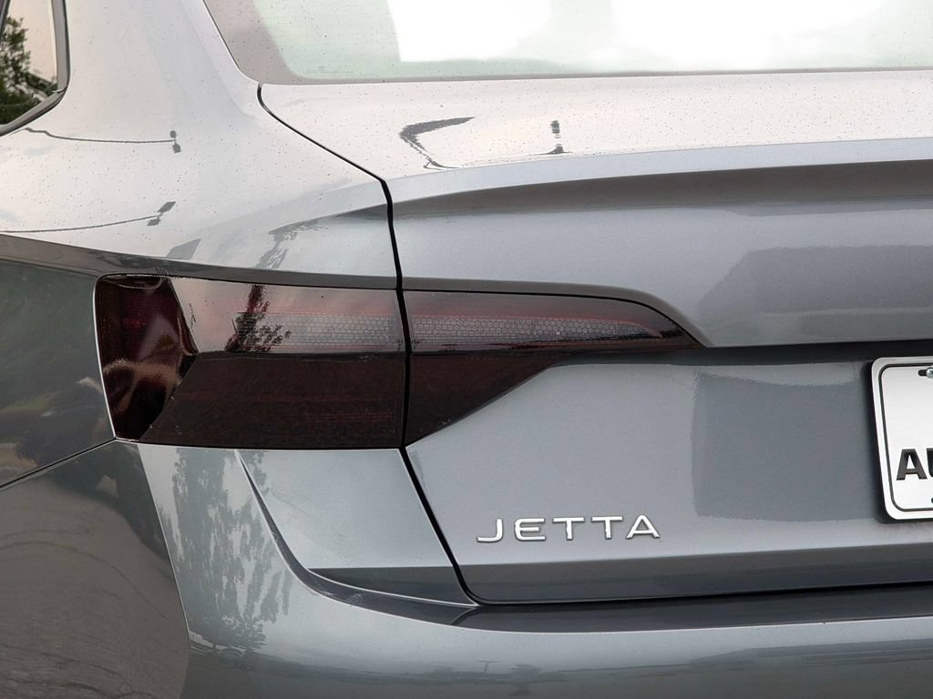 Used 2022 Volkswagen Jetta SE FWD image 10