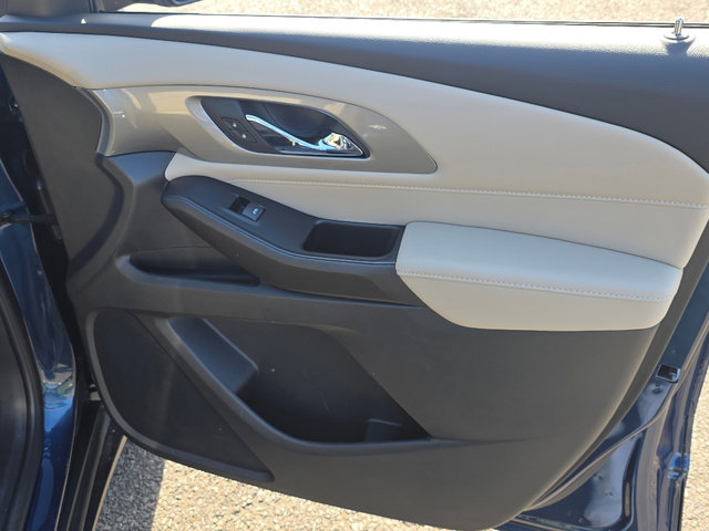 Certified 2023 Chevrolet Traverse LS image 19
