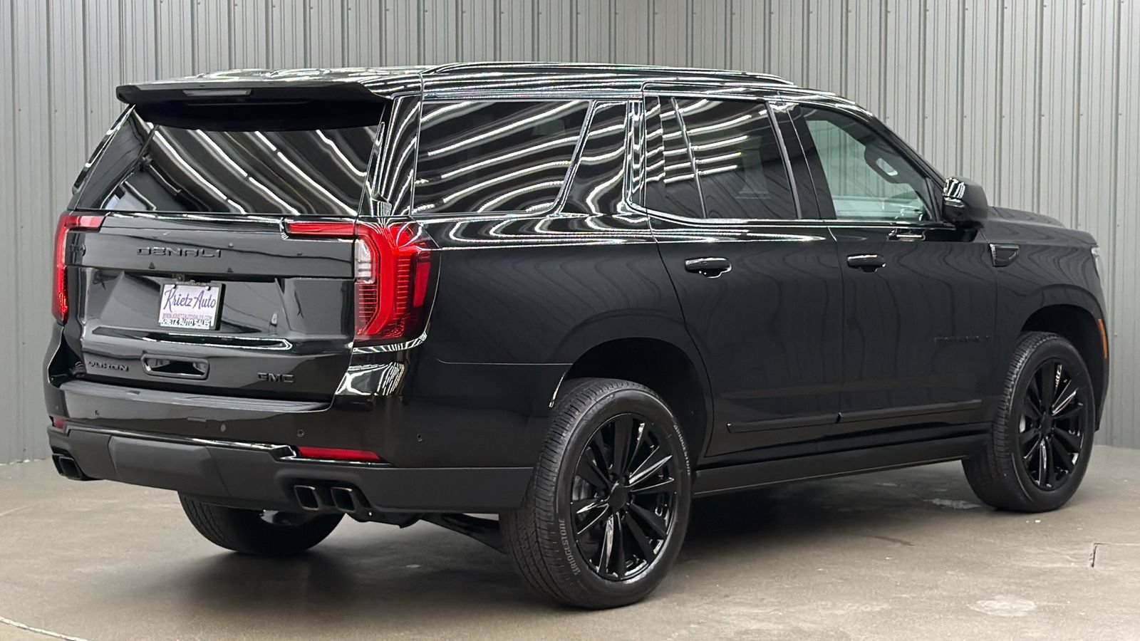 Used 2026 GMC Yukon Denali w/ Sun & Power Step Package AWD/4WD image 5