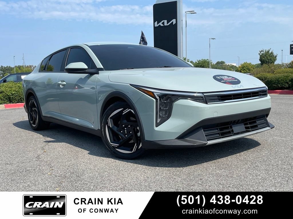 Certified 2025 Kia K4 EX FWD image 1