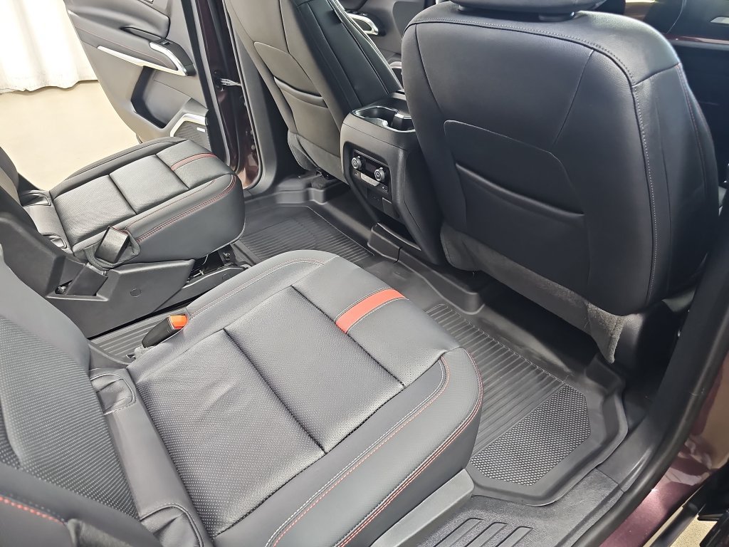 Certified 2024 Chevrolet Traverse RS w/ LPO, Floor Liner Package AWD/4WD image 14