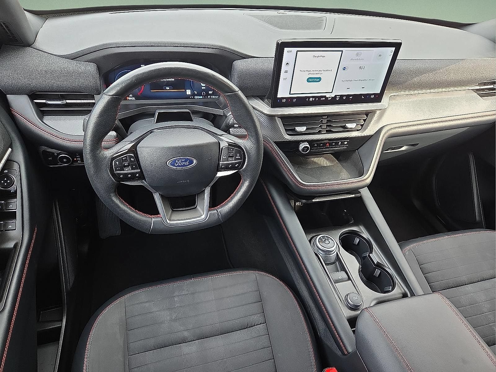 Used 2025 Ford Explorer ST-Line w/ ST-Line Street Pack AWD/4WD image 11