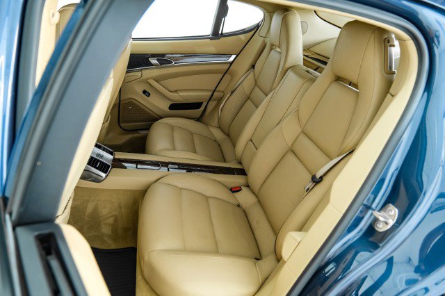 Used 2012 Porsche Panamera 4 image 37