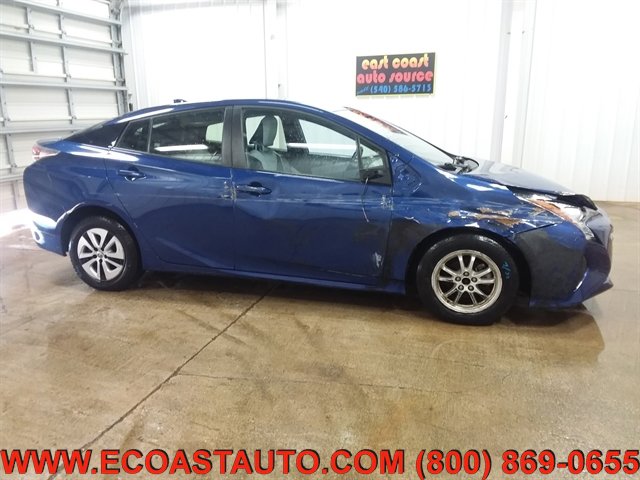 Used 2017 Toyota Prius Two FWD image 2